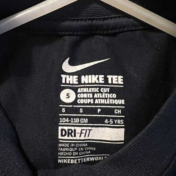 Nike size 5 - Picture 3 of 3